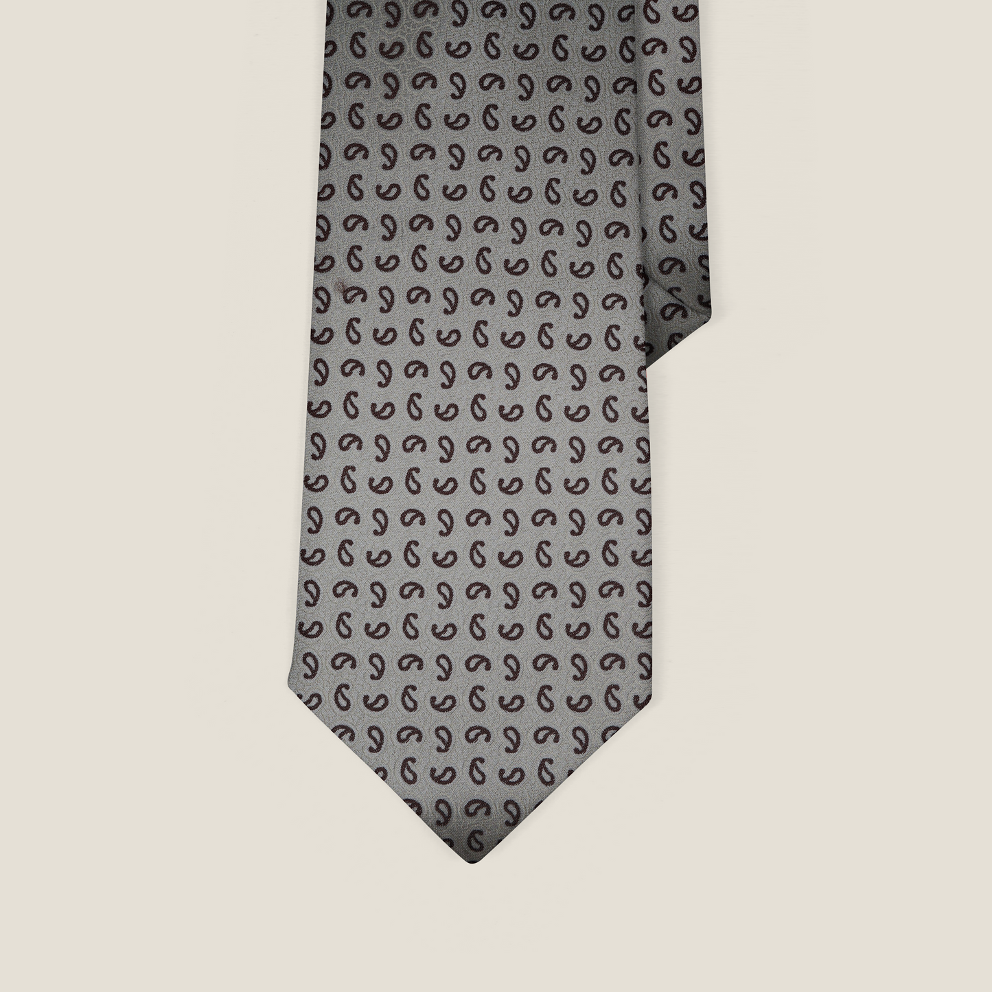 Graphite Curves Modern Tie